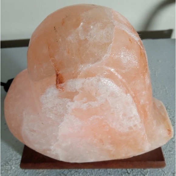 Mocking Hand Crafted Heart Shaped Salt Lamp - Picture 9 of 12